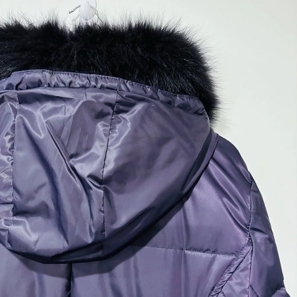 LAURA Purple quilted Down coat with fur hood - Picture 2 of 9